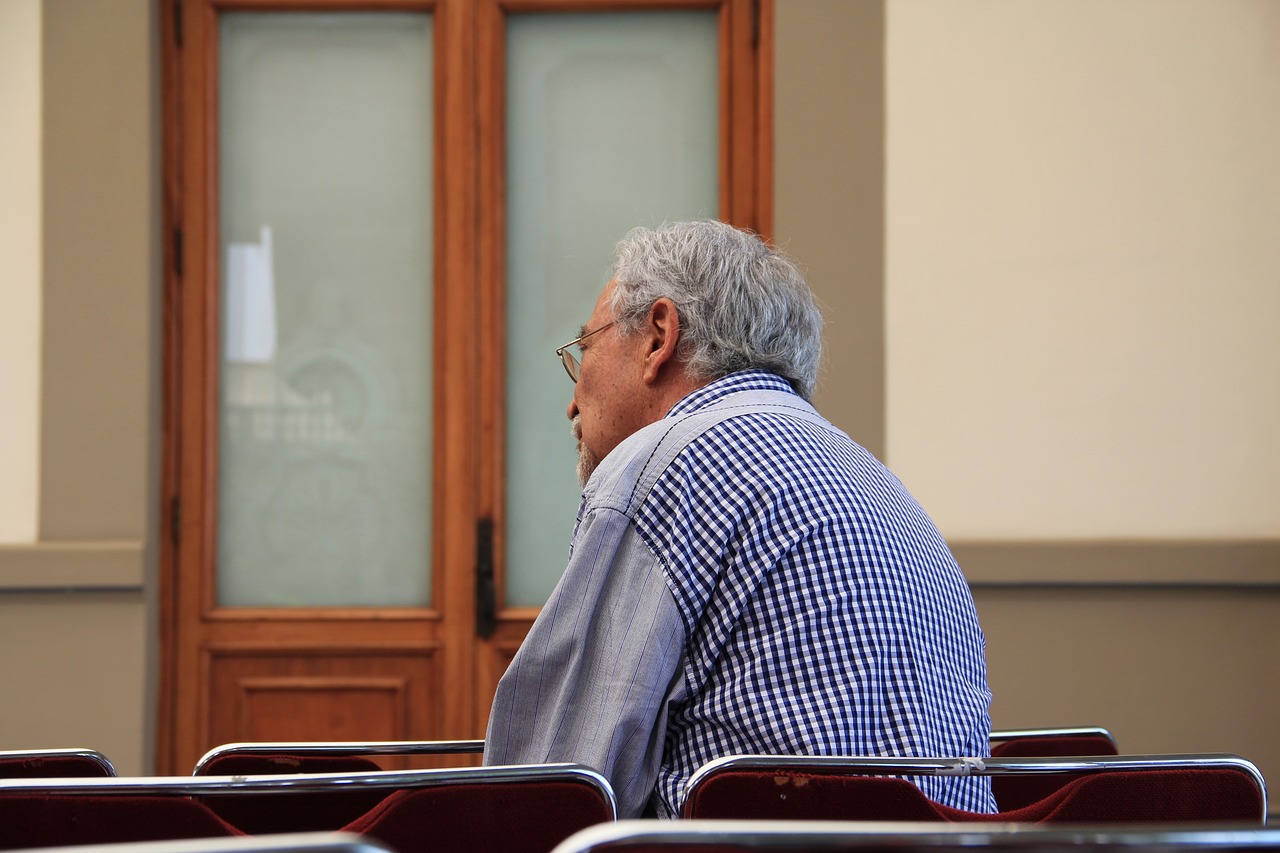 劉云返老還童現(xiàn)象引發(fā)社會(huì)熱議，最新神秘消息揭秘