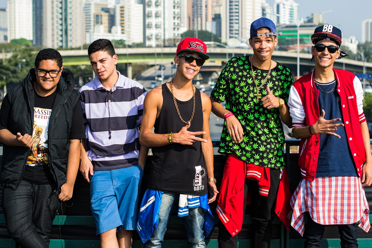 韓頭像最新最潮森系風(fēng)格，時尚與自然的完美融合風(fēng)采展露頭角