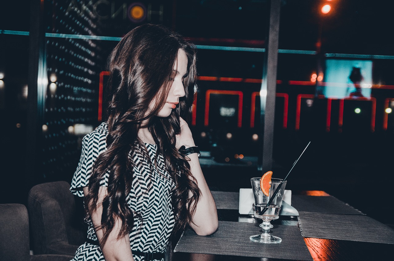 權(quán)力與欲望的交織，強吃的女主任最新章節(jié)