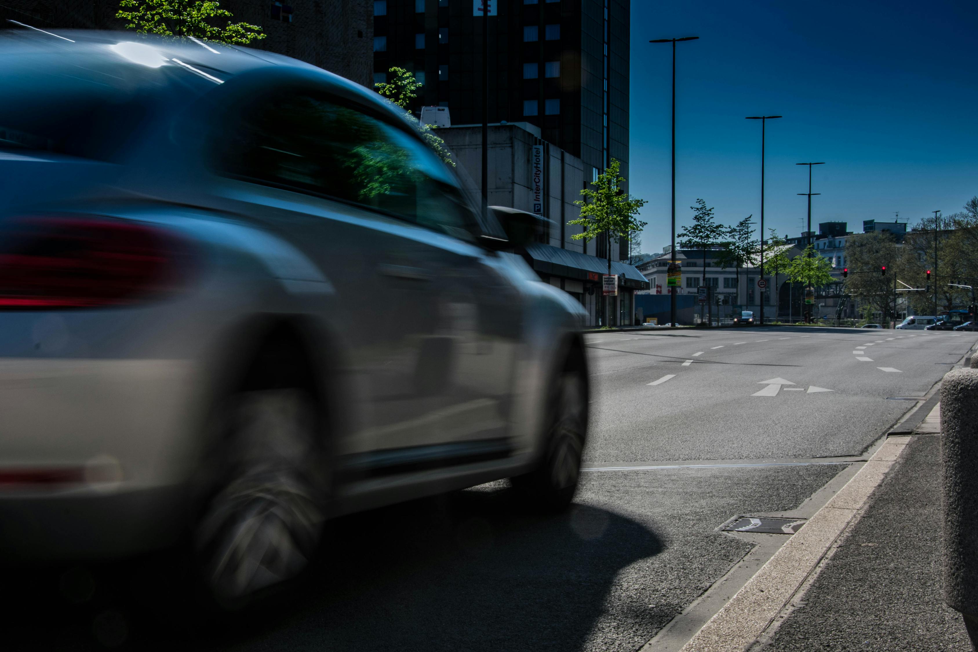 重塑城市交通生態(tài)，出租車最新政策新聞解析