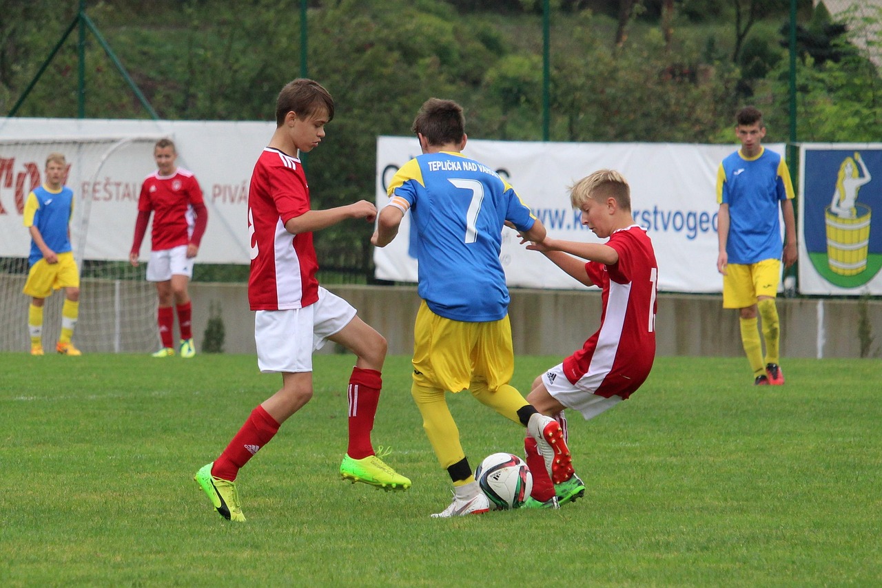 中能足球隊(duì)蓄勢待發(fā)，新篇章期待已久！