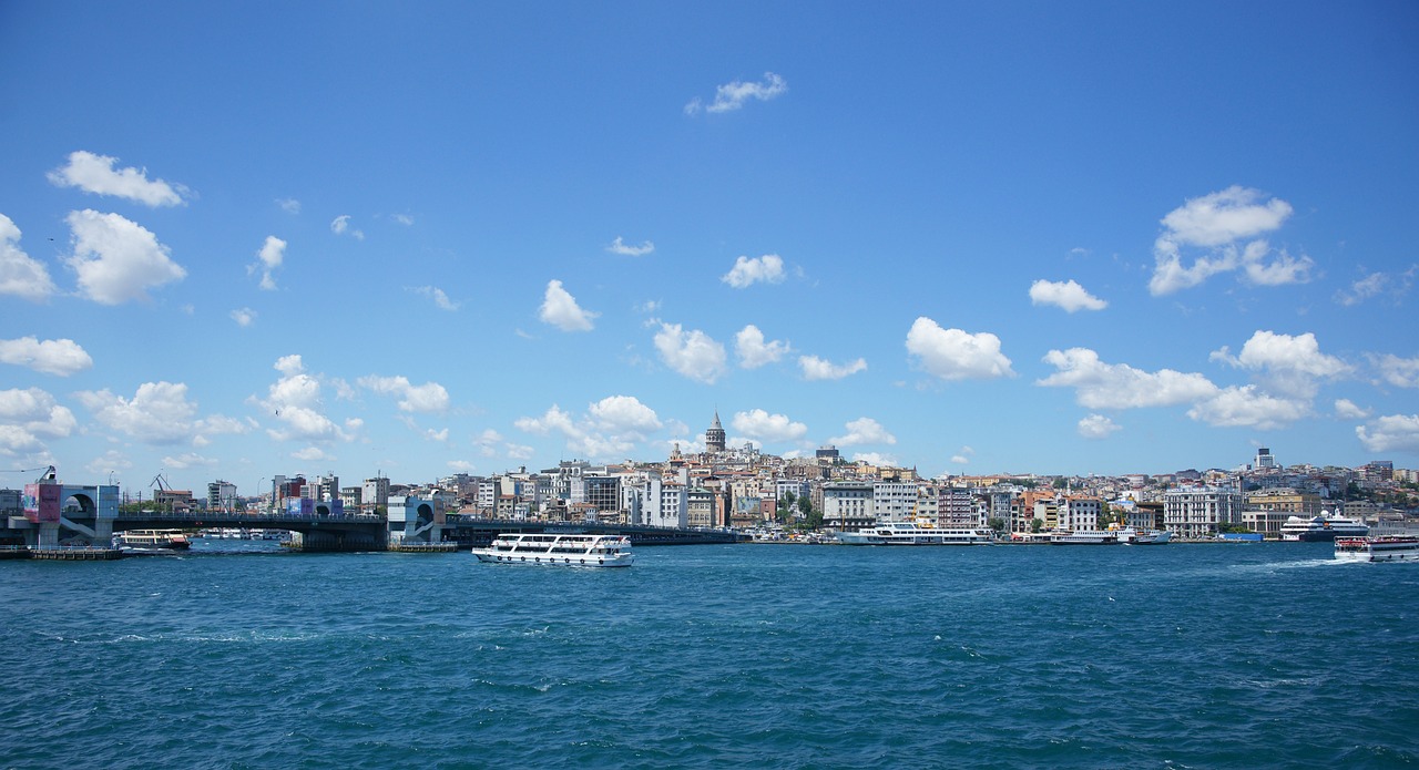 黃金佳最新消息解讀，政策動向與行業(yè)動態(tài)，政府網(wǎng)權(quán)威發(fā)布