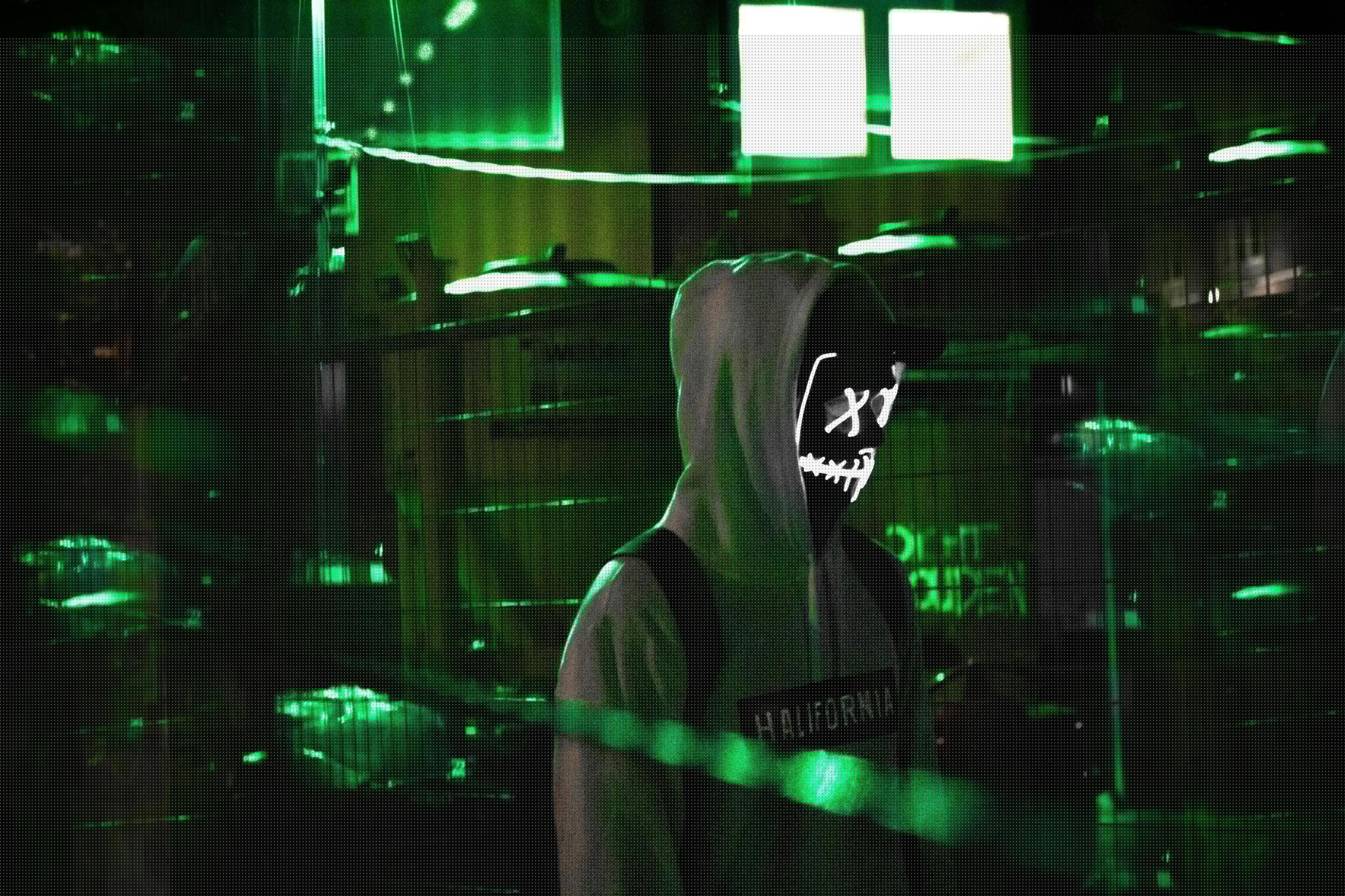 探索美的無限可能，絕色中出最新